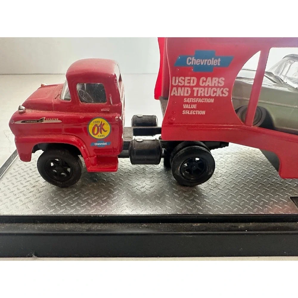 Chevrolet Diecast 1959 Viking LCF 1957 Bel Air Car Transporter Red Green